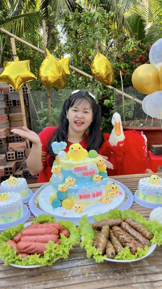 Bim Bim - chú vịt Việt Nam đầu tiên "làm" YouTube qua đời- Ảnh 5. Bim Bim - chú vịt Việt Nam đầu tiên "làm" YouTube qua đời- Ảnh 5.