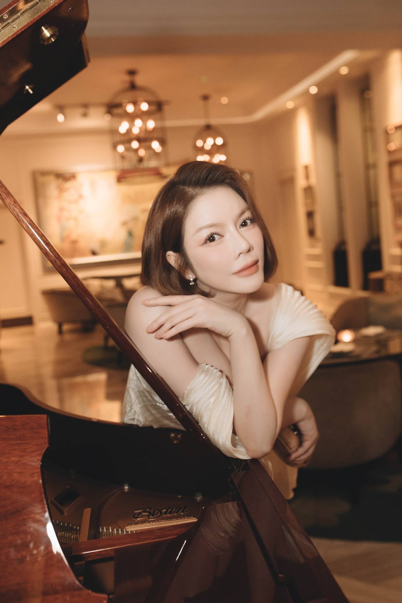 Lý Nhã Kỳ đăng status thông báo chuyện đời tư, hơn 600 người bình luận- Ảnh 1. Lý Nhã Kỳ đăng status thông báo chuyện đời tư, hơn 600 người bình luận- Ảnh 1.