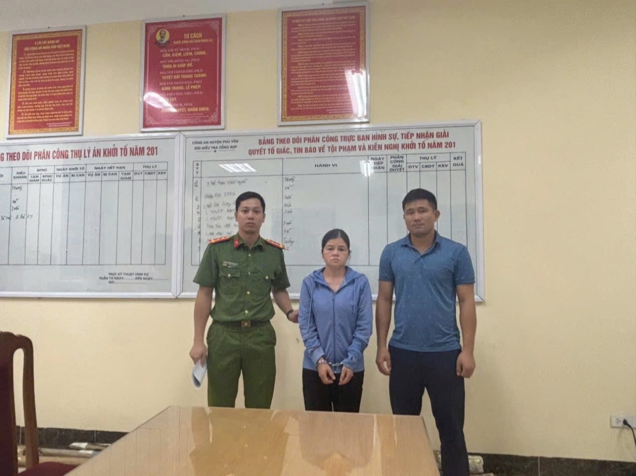 Công an bắt tạm giam người sử dụng số điện thoại 0774.373.888- Ảnh 1.