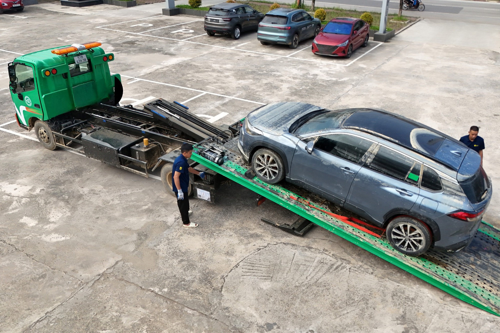 Gần 300 cuộc gọi chờ giải cứu: VETC miễn phí cứu hộ và kéo xe, kêu gọi cả nước chung tay vì Thái Nguyên- Ảnh 3.