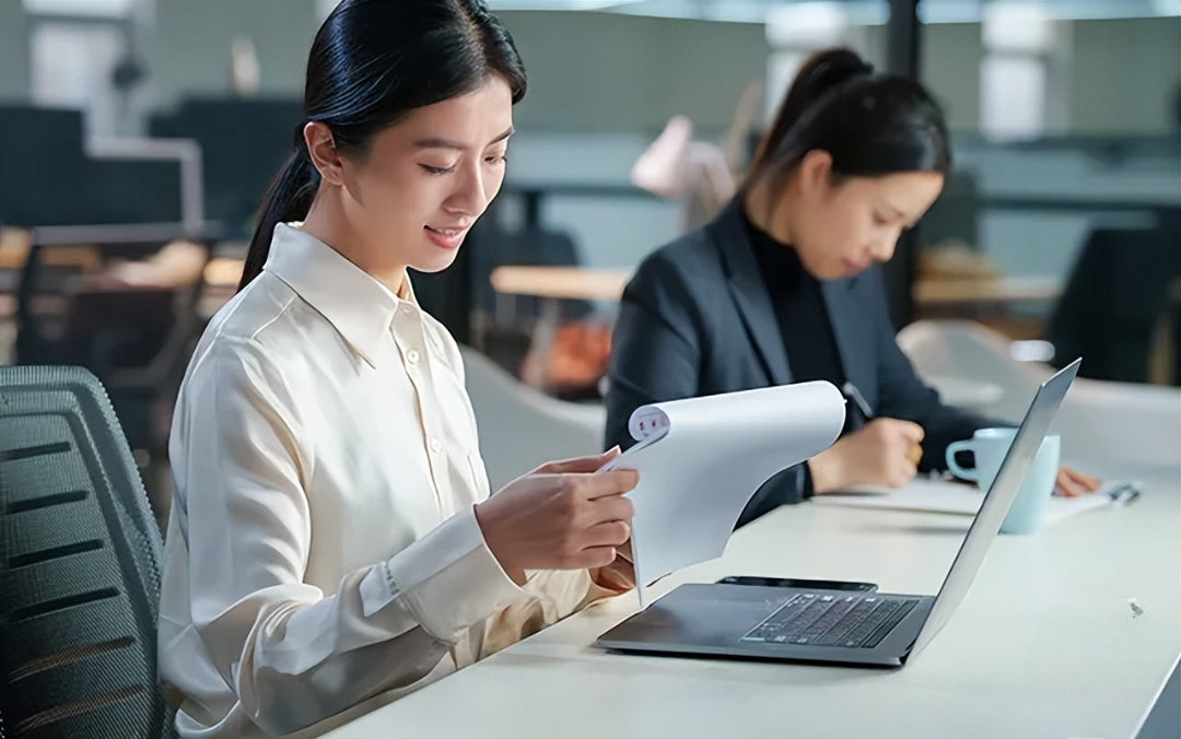 “Ứng viên trước tốt nghiệp ĐH top 1 xuất sắc hơn bạn, hãy cho tôi lý do để từ chối họ và chọn bạn?”, cô gái trả lời xong lập tức được nhận tại chỗ- Ảnh 3. “Ứng viên trước tốt nghiệp ĐH top 1 xuất sắc hơn bạn, hãy cho tôi lý do để từ chối họ và chọn bạn?”, cô gái trả lời xong lập tức được nhận tại chỗ- Ảnh 3.