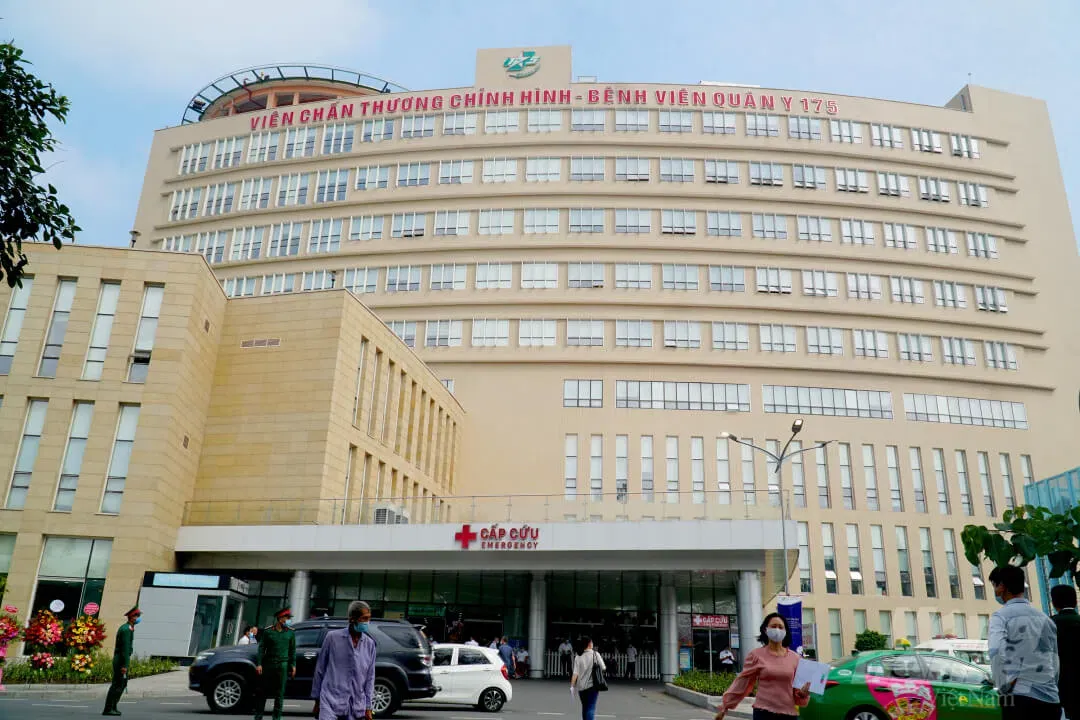 Bệnh viện duy nhất tại Việt Nam có 2 bãi đáp trực thăng, mới khánh thành toà nhà 1000 giường- Ảnh 1. Bệnh viện duy nhất tại Việt Nam có 2 bãi đáp trực thăng, mới khánh thành toà nhà 1000 giường- Ảnh 1.
