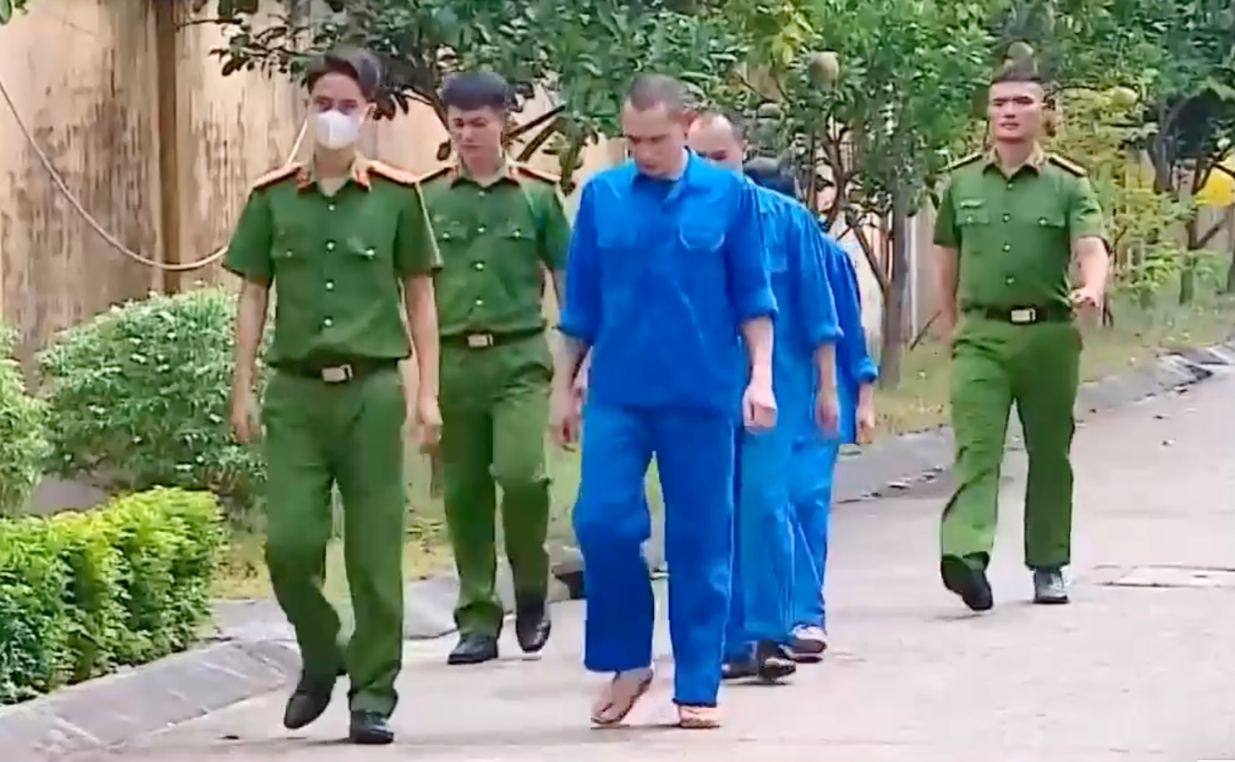 Khởi tố nhóm đối tượng có tiền án, tiền sự thao túng đấu giá đất tại Ninh Bình- Ảnh 1.