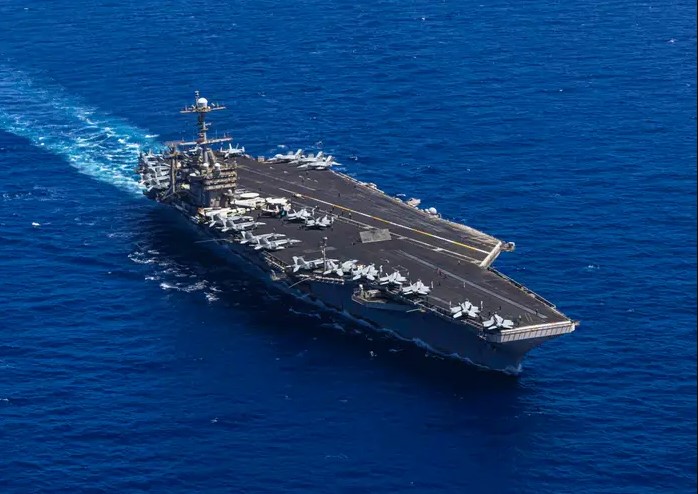 Tàu sân bay lộ 'vết sẹo 8 tháng chưa lành' - Ông Trump phát biểu ngay phía trước: Hải quân Mỹ nói sao?- Ảnh 3.