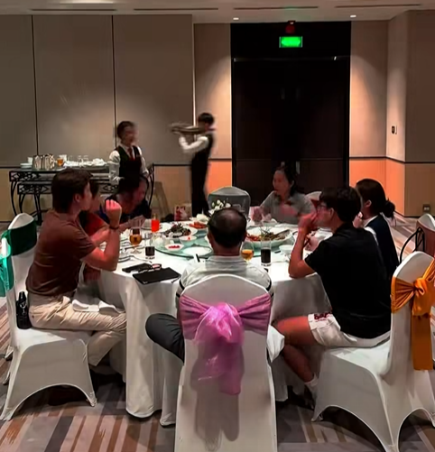 Cặp diễn viên phim giờ vàng hot nhất VFC đáp trả căng trước thềm đám cưới- Ảnh 2. Cặp diễn viên phim giờ vàng hot nhất VFC đáp trả căng trước thềm đám cưới- Ảnh 2.