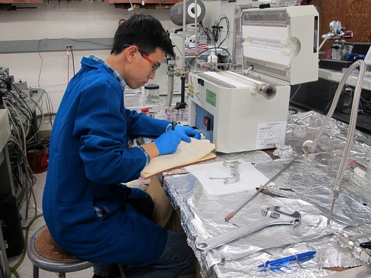 Nam sinh từng "bại trận" ở Olympia khiến khán giả ngỡ ngàng: Giờ làm việc tại cơ quan đỉnh nhất nước Mỹ, tra Facebook càng sốc!- Ảnh 2. Nam sinh từng "bại trận" ở Olympia khiến khán giả ngỡ ngàng: Giờ làm việc tại cơ quan đỉnh nhất nước Mỹ, tra Facebook càng sốc!- Ảnh 2.