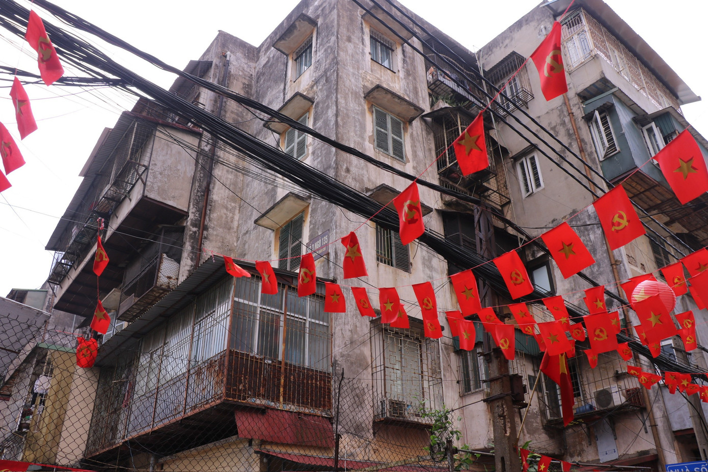 Chờ đợi một cuộc “đổi đời”- Ảnh 2.