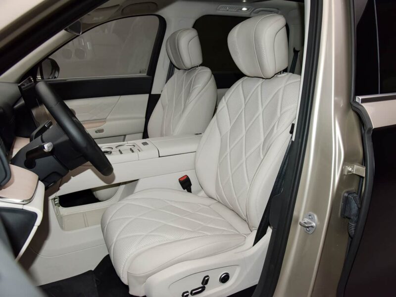 Hãng xe xây nhà máy 20.000 tỷ tại Việt Nam ra mắt mẫu SUV siêu tiết kiệm xăng: chạy full nhiên liệu 1.400 km, giá từ 740 triệu đồng- Ảnh 5. Hãng xe xây nhà máy 20.000 tỷ tại Việt Nam ra mắt mẫu SUV siêu tiết kiệm xăng: chạy full nhiên liệu 1.400 km, giá từ 740 triệu đồng- Ảnh 5.
