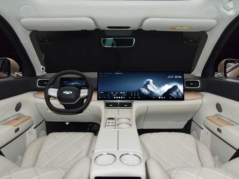 Hãng xe xây nhà máy 20.000 tỷ tại Việt Nam ra mắt mẫu SUV siêu tiết kiệm xăng: chạy full nhiên liệu 1.400 km, giá từ 740 triệu đồng- Ảnh 4. Hãng xe xây nhà máy 20.000 tỷ tại Việt Nam ra mắt mẫu SUV siêu tiết kiệm xăng: chạy full nhiên liệu 1.400 km, giá từ 740 triệu đồng- Ảnh 4.