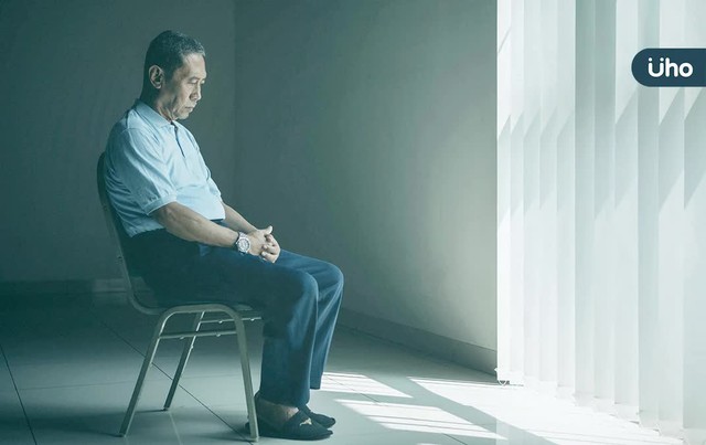 Chỉ những người thực sự già đi mới hiểu, có những thứ đáng sợ hơn không có tiền: Nỗi đau đằng sau tuổi nghỉ hưu!- Ảnh 4. Chỉ những người thực sự già đi mới hiểu, có những thứ đáng sợ hơn không có tiền: Nỗi đau đằng sau tuổi nghỉ hưu!- Ảnh 4.