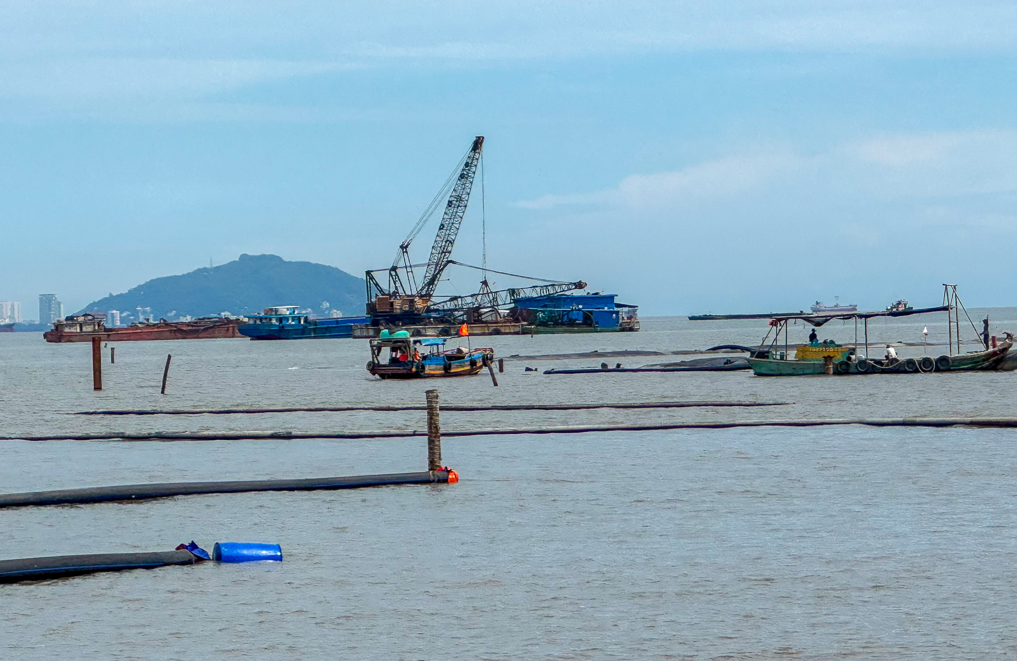 Toàn cảnh khu vực được đề xuất xây cầu nối Cần Giờ với Vũng Tàu, nằm trong dự án lấn biển 9 tỷ USD của Vinhomes- Ảnh 6. Toàn cảnh khu vực được đề xuất xây cầu nối Cần Giờ với Vũng Tàu, nằm trong dự án lấn biển 9 tỷ USD của Vinhomes- Ảnh 6.