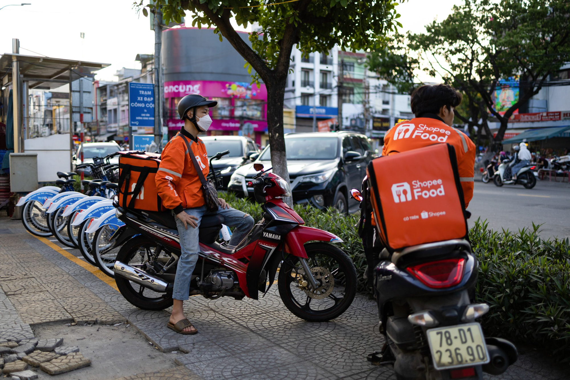 Xanh SM Ngon nhập cuộc: Cuộc đua giao đồ ăn thêm khốc liệt, thế song mã của GrabFood - ShopeeFood có lung lay?- Ảnh 6.