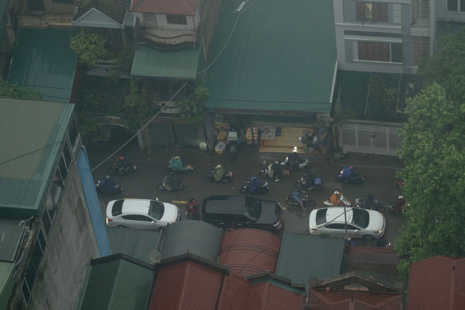 Cảnh tượng ở Hà Nội sáng 14/10- Ảnh 5. Cảnh tượng ở Hà Nội sáng 14/10- Ảnh 5.