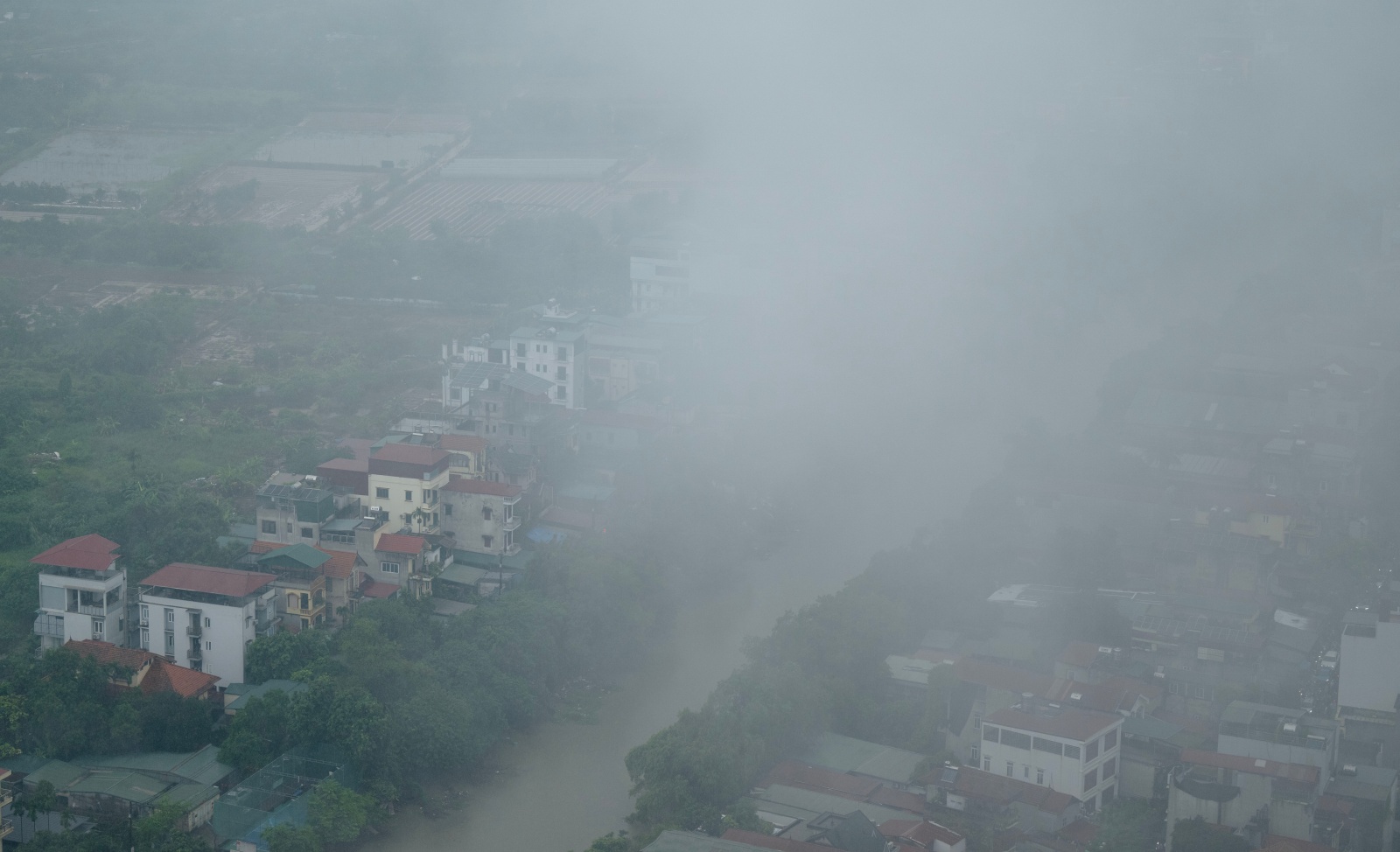 Cảnh tượng ở Hà Nội sáng 14/10- Ảnh 2. Cảnh tượng ở Hà Nội sáng 14/10- Ảnh 2.