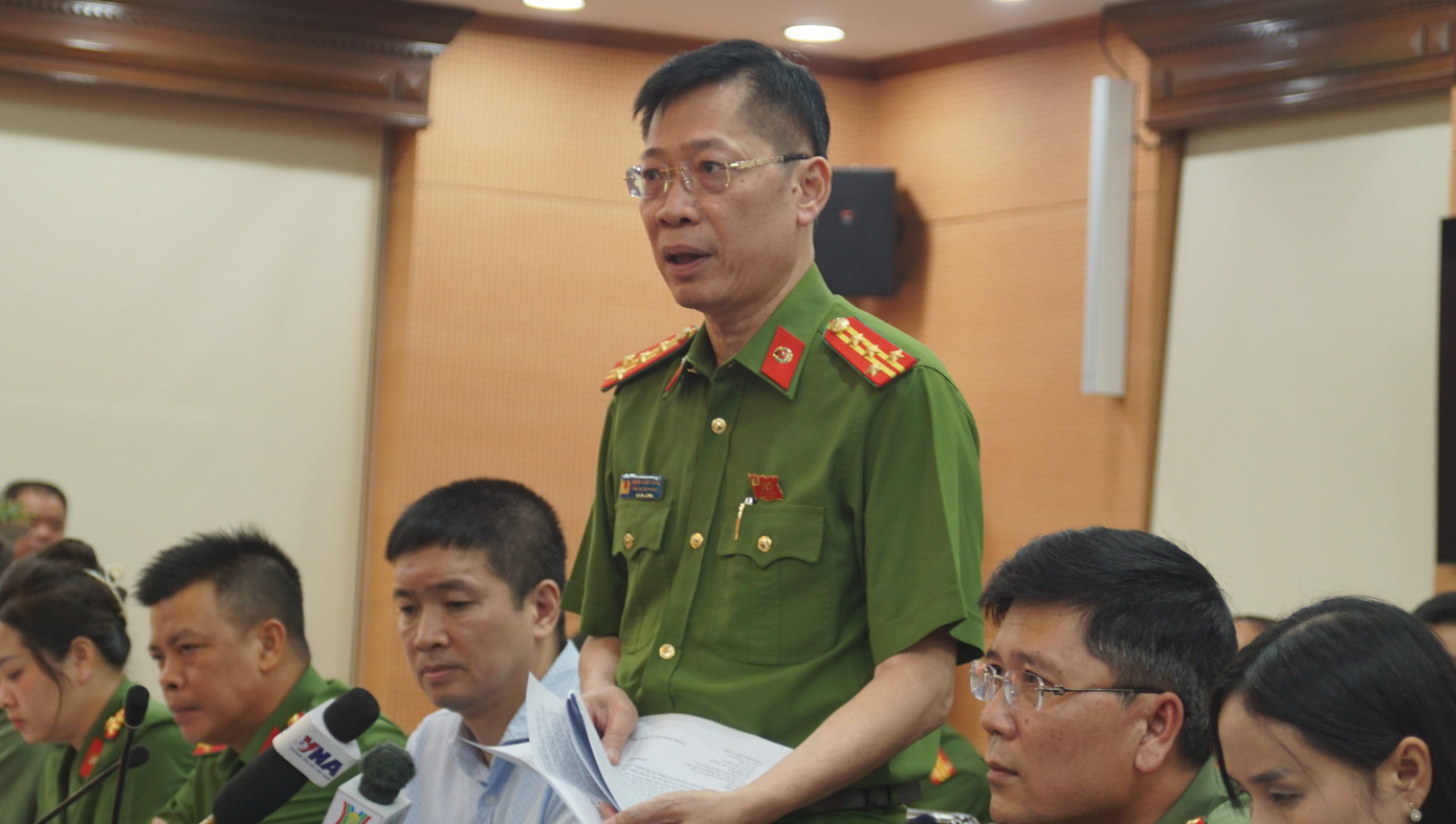 Công an Hà Nội nói gì trước tin đồn Shark Bình và Phương Oanh ly hôn?- Ảnh 1. Công an Hà Nội nói gì trước tin đồn Shark Bình và Phương Oanh ly hôn?- Ảnh 1.