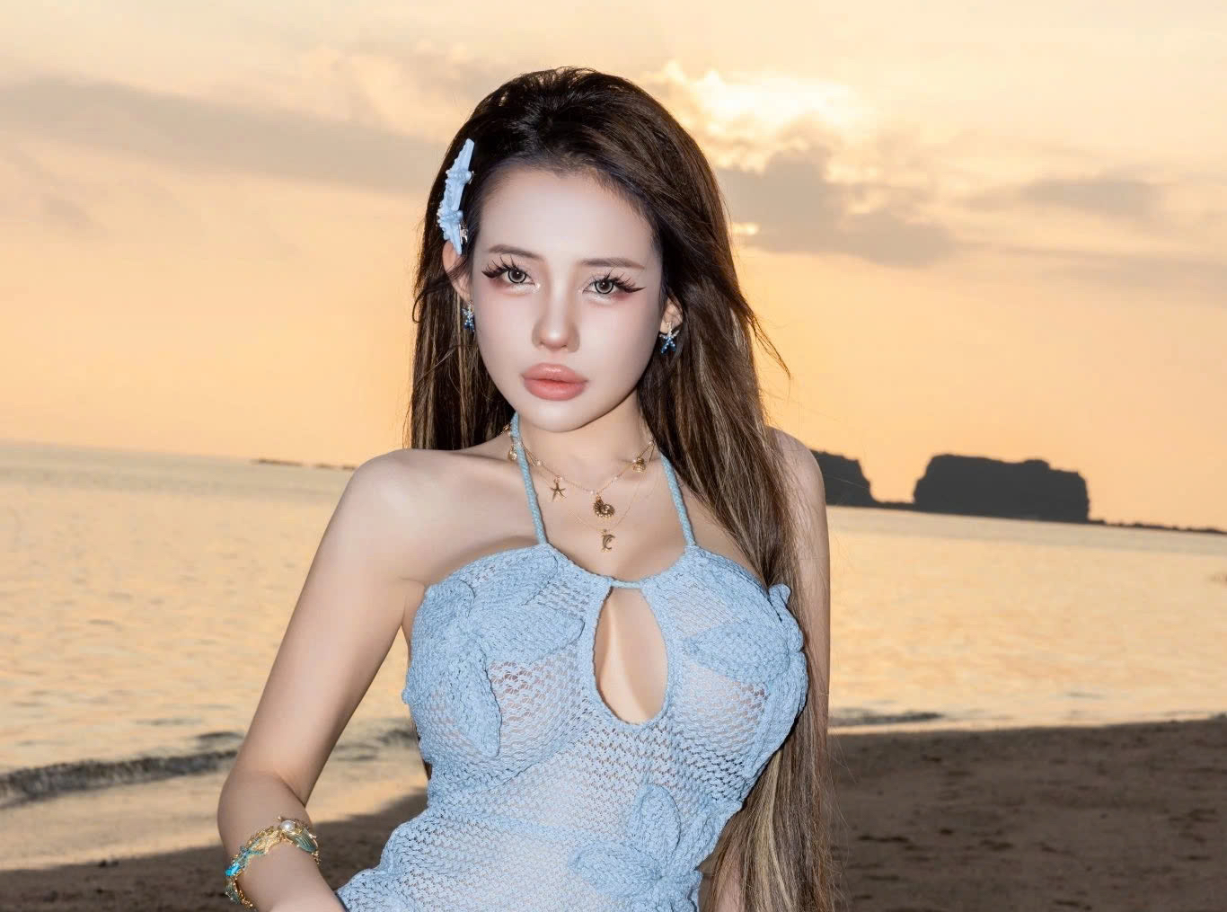 Điểm mặt các "hot girl" dính loạt lùm xùm trước khi bị bắt- Ảnh 1. Điểm mặt các "hot girl" dính loạt lùm xùm trước khi bị bắt- Ảnh 1.