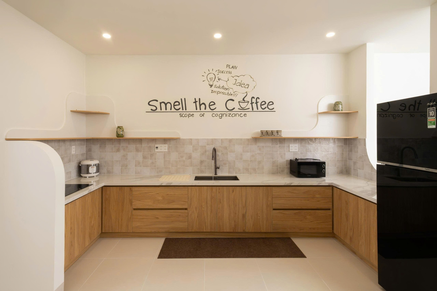 Nhà phố 2 tầng chuyển đổi chức năng với tông màu thanh lịch dễ chịu- Ảnh 9. Nhà phố 2 tầng chuyển đổi chức năng với tông màu thanh lịch dễ chịu- Ảnh 9.