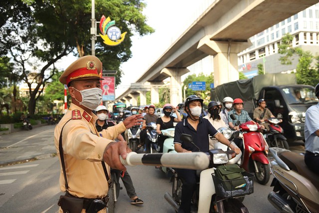 Công an Hà Nội ra thông báo về việc tạm cấm nhiều tuyến đường từ ngày mai- Ảnh 1.