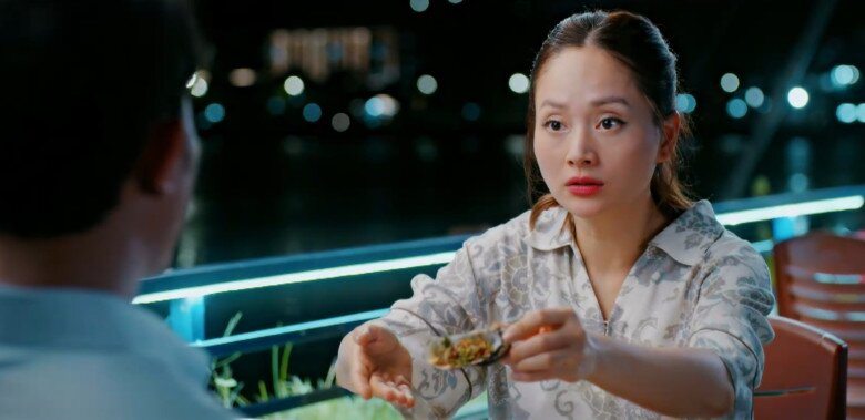 Phương Oanh lật ngược tình thế- Ảnh 3. Phương Oanh lật ngược tình thế- Ảnh 3.