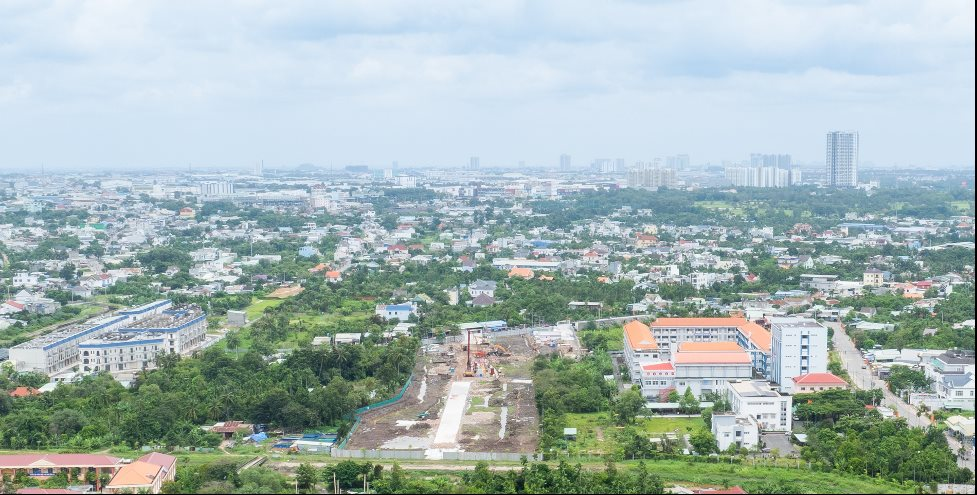 Cuộc đua bung hàng cuối năm tại “siêu đô thị” TP.HCM (mới)- Ảnh 1. Cuộc đua bung hàng cuối năm tại “siêu đô thị” TP.HCM (mới)- Ảnh 1.