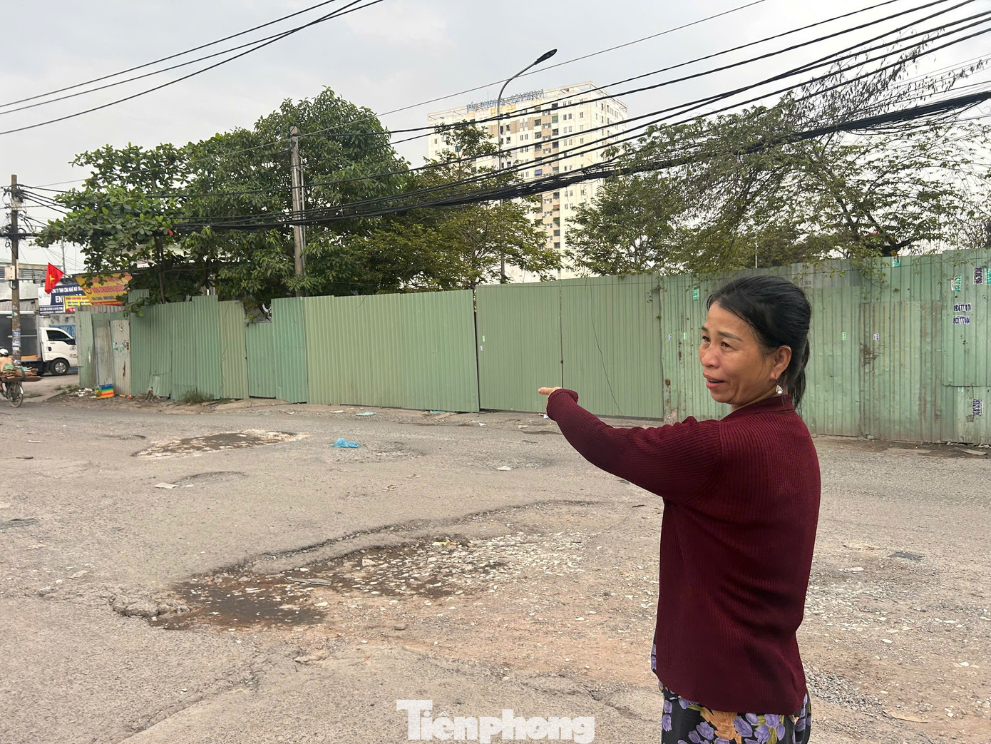 Đường 'đau khổ' vừa đi vừa sợ ở TPHCM- Ảnh 9. Đường 'đau khổ' vừa đi vừa sợ ở TPHCM- Ảnh 9.