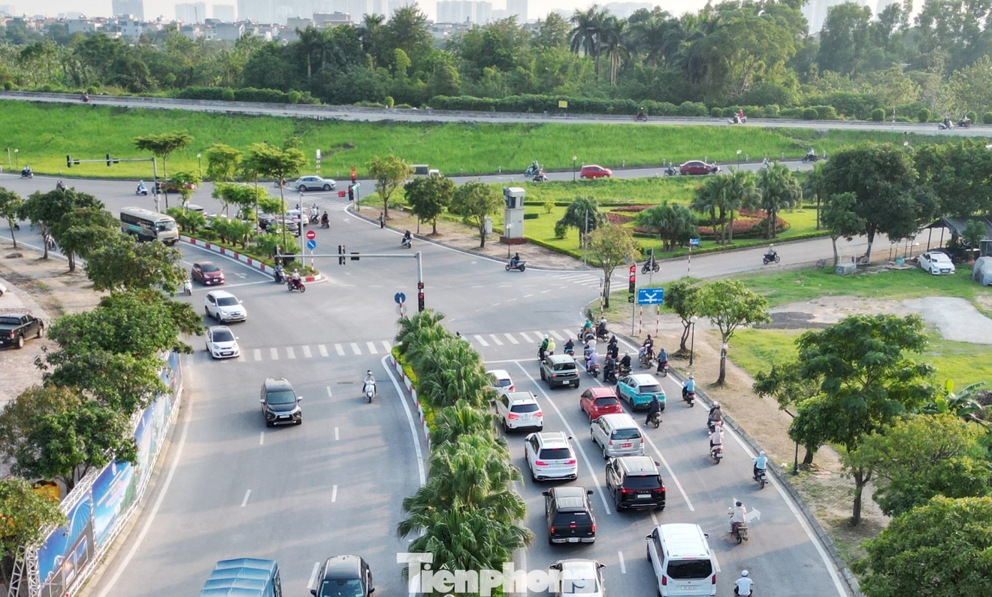 Đường dẫn cầu Trần Hưng Đạo hiện hình hài và bắt đầu vượt đê ra sông- Ảnh 5. Đường dẫn cầu Trần Hưng Đạo hiện hình hài và bắt đầu vượt đê ra sông- Ảnh 5.
