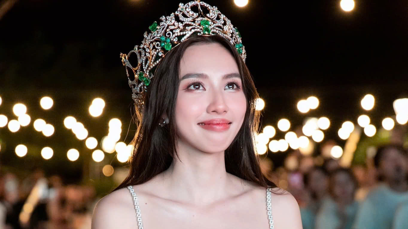 Điểm mặt các "hot girl" dính loạt lùm xùm trước khi bị bắt- Ảnh 2. Điểm mặt các "hot girl" dính loạt lùm xùm trước khi bị bắt- Ảnh 2.