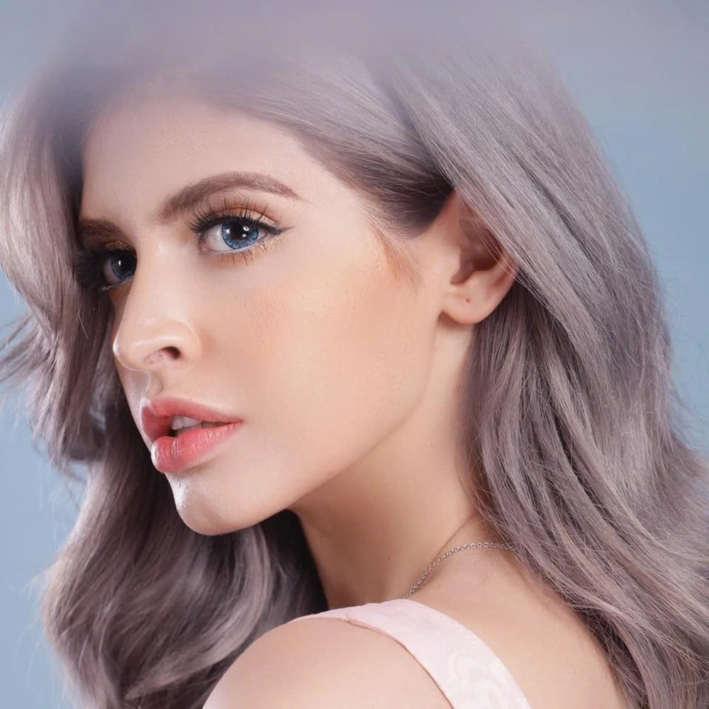 Điểm mặt các "hot girl" dính loạt lùm xùm trước khi bị bắt- Ảnh 3. Điểm mặt các "hot girl" dính loạt lùm xùm trước khi bị bắt- Ảnh 3.