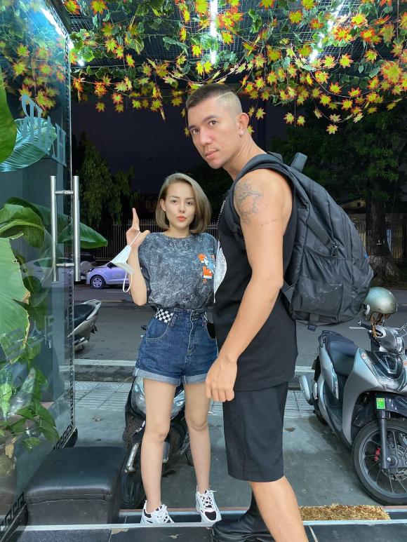 Lương Bằng Quang từng khoe cả xấp sổ đỏ- Ảnh 4. Lương Bằng Quang từng khoe cả xấp sổ đỏ- Ảnh 4.