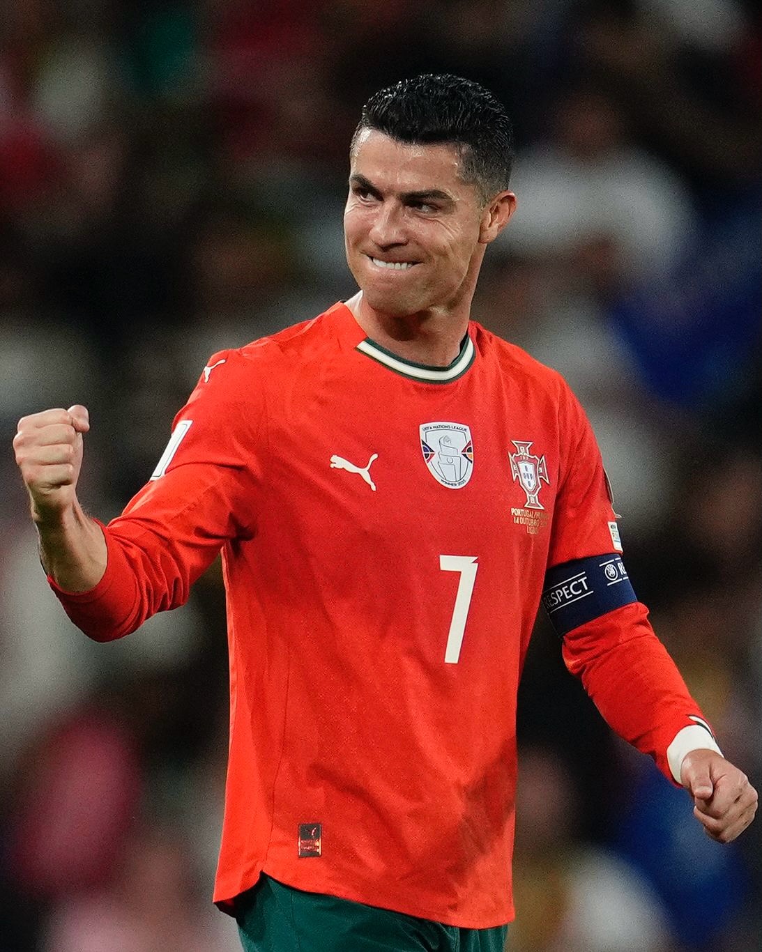 Ronaldo lập kỷ lục ở tuổi 40- Ảnh 1. Ronaldo lập kỷ lục ở tuổi 40- Ảnh 1.