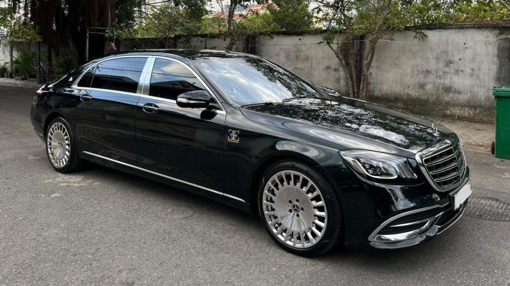 Soi dàn xe của 'cực phẩm một thời' Tống Đông Khuê: Từ McLaren, Ferrari đến Rolls-Royce, có xe dùng tiền bạn gái để mua- Ảnh 7. Soi dàn xe của 'cực phẩm một thời' Tống Đông Khuê: Từ McLaren, Ferrari đến Rolls-Royce, có xe dùng tiền bạn gái để mua- Ảnh 7.