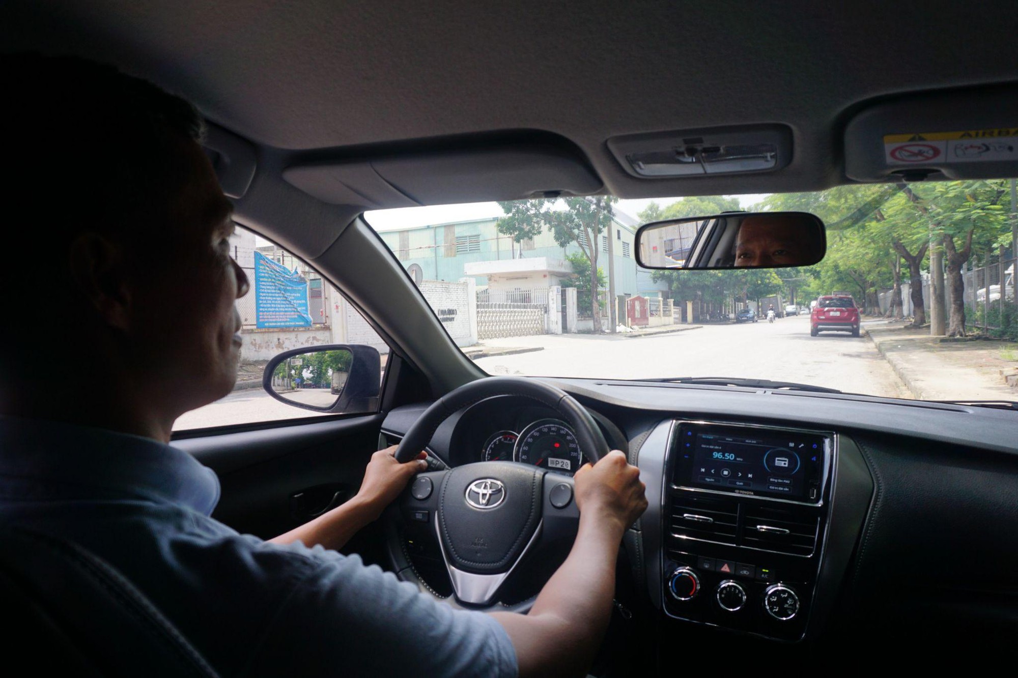 Sở hữu sedan bán chạy Toyota Vios với ưu đãi 100% thuế trước bạ- Ảnh 1.