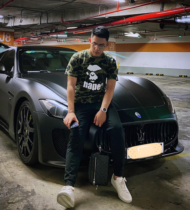 Soi dàn xe của 'cực phẩm một thời' Tống Đông Khuê: Từ McLaren, Ferrari đến Rolls-Royce, có xe dùng tiền bạn gái để mua- Ảnh 11. Soi dàn xe của 'cực phẩm một thời' Tống Đông Khuê: Từ McLaren, Ferrari đến Rolls-Royce, có xe dùng tiền bạn gái để mua- Ảnh 11.