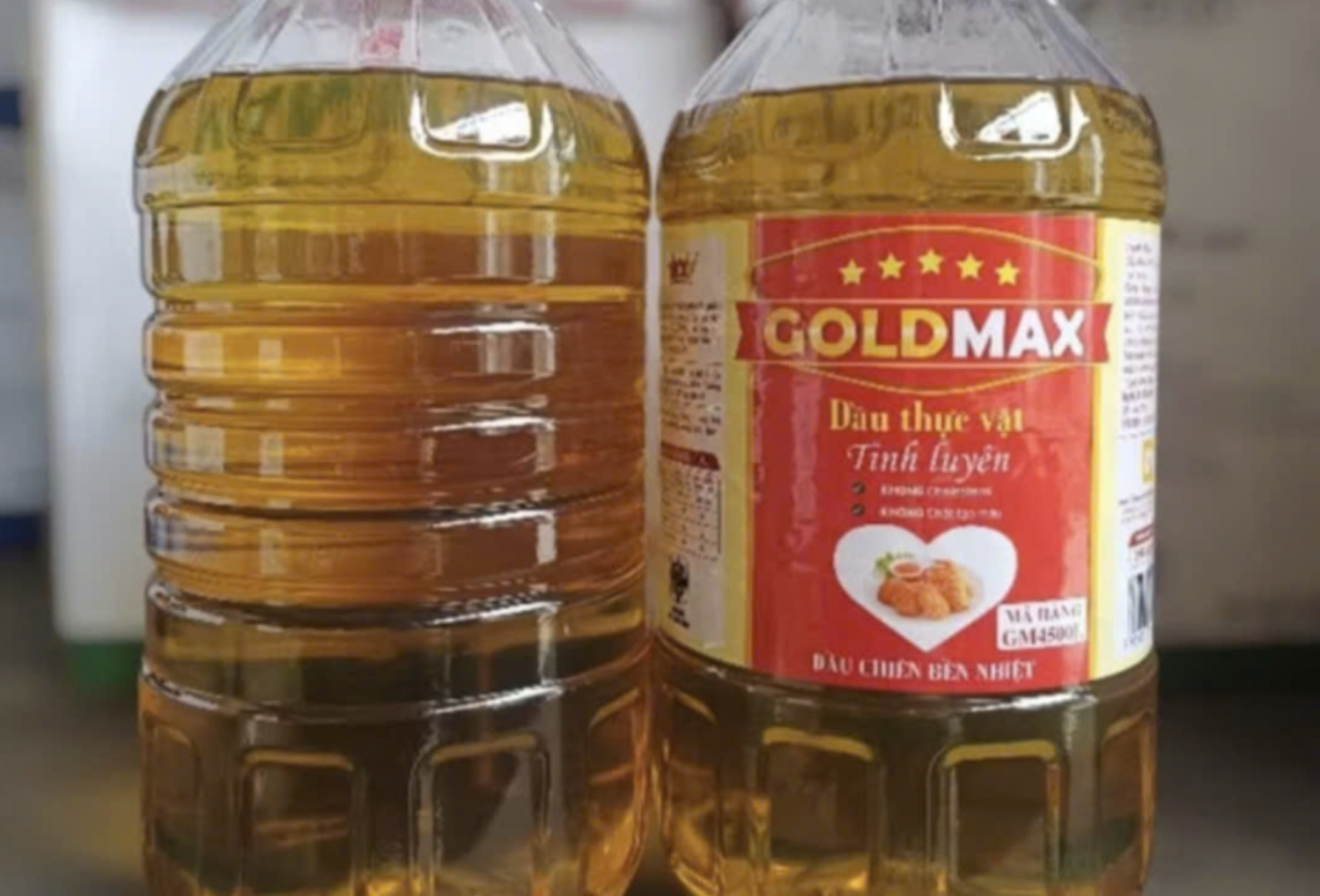 Phát hiện 6 loại dầu ăn giả, kém chất lượng đã bán khắp nơi- Ảnh 1. Phát hiện 6 loại dầu ăn giả, kém chất lượng đã bán khắp nơi- Ảnh 1.