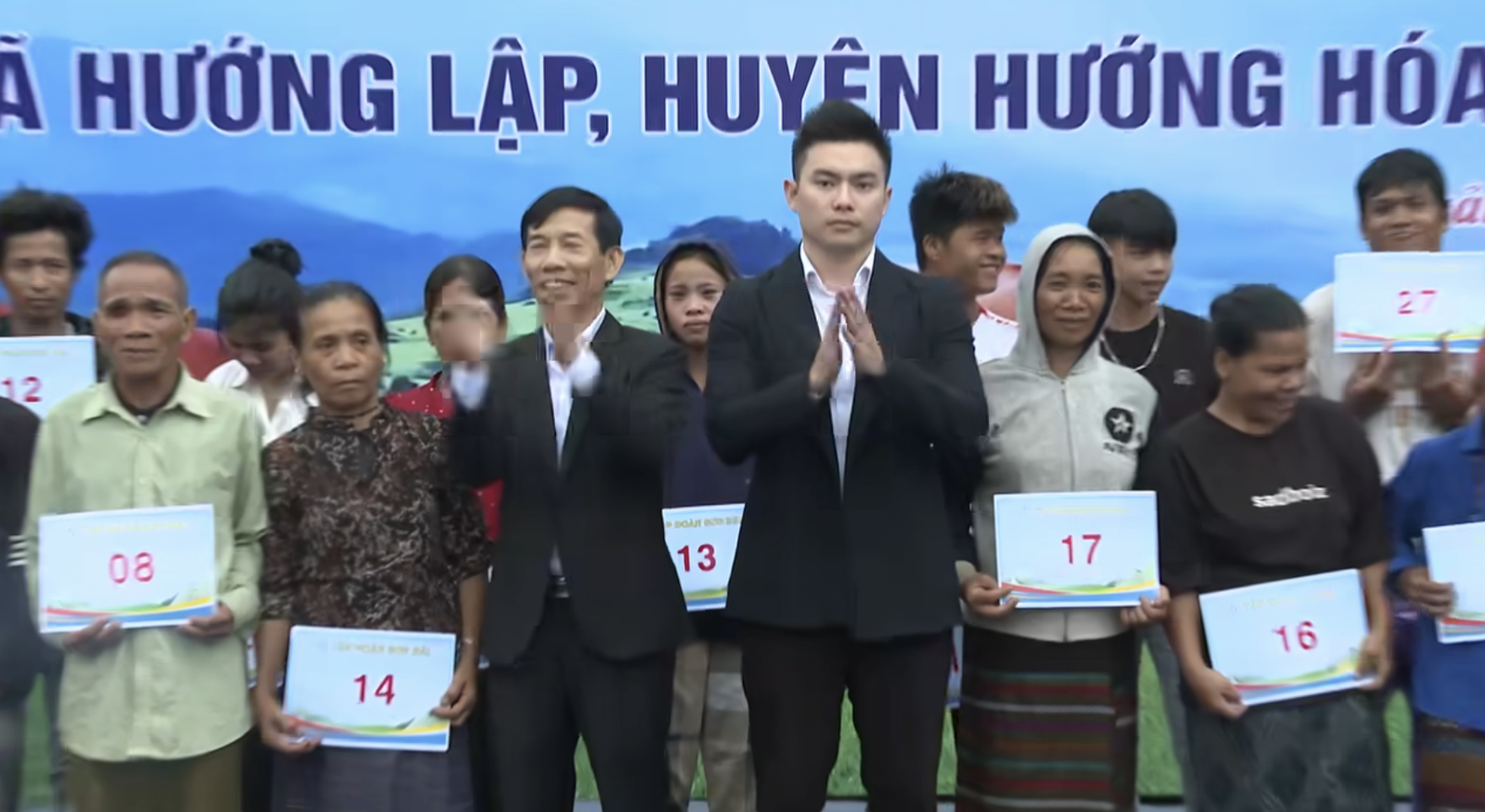 Gia thế chồng thiếu gia Quảng Trị của hoa hậu Đỗ Thị Hà: “Ông lớn” làm đường đẹp nhất Việt Nam, nộp thuế nhiều nhất tỉnh- Ảnh 3.