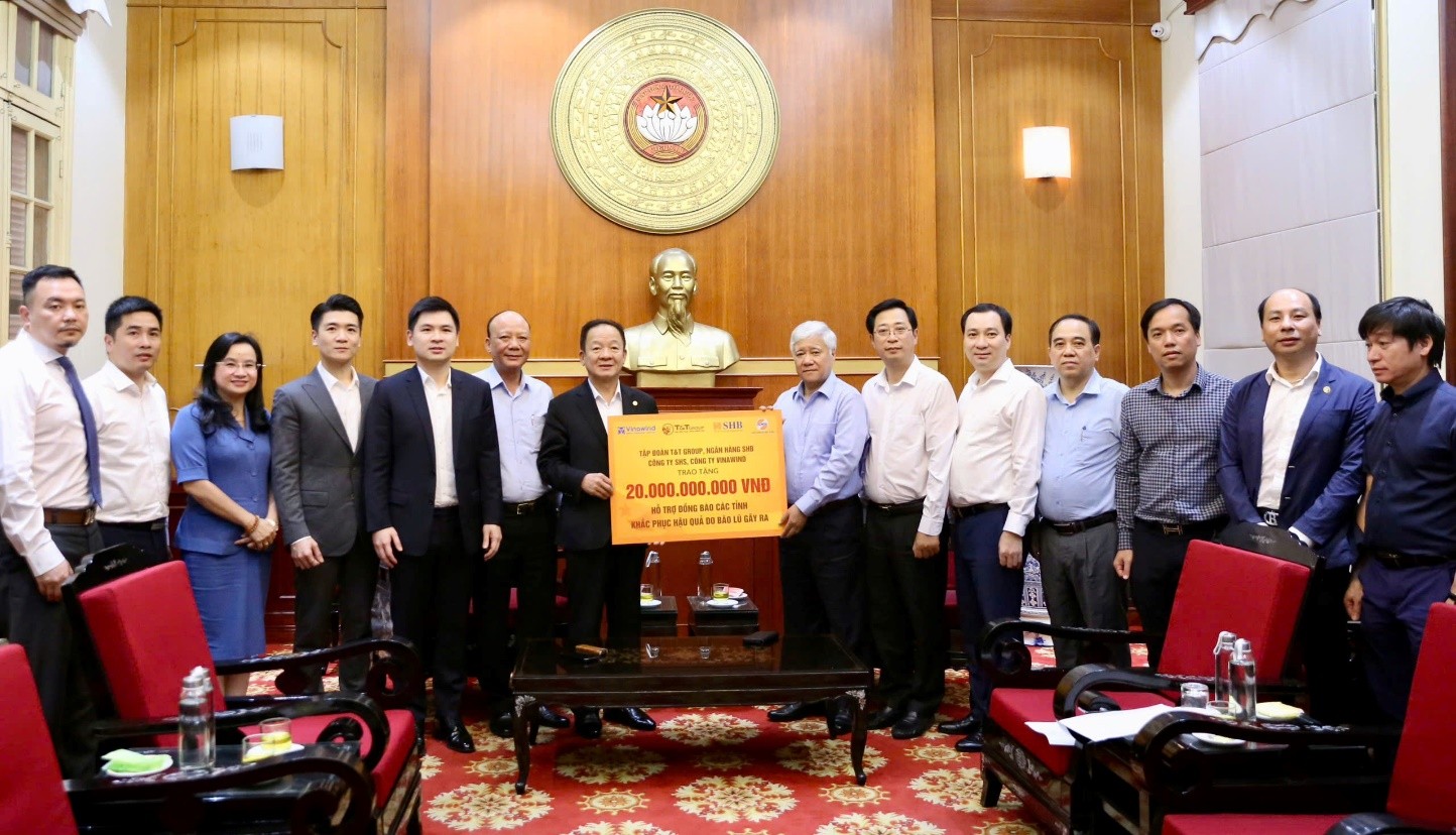 SHB và T&T Group đấu giá bức tranh 1 tỷ đồng để ủng hộ đồng bào vùng lũ- Ảnh 4.