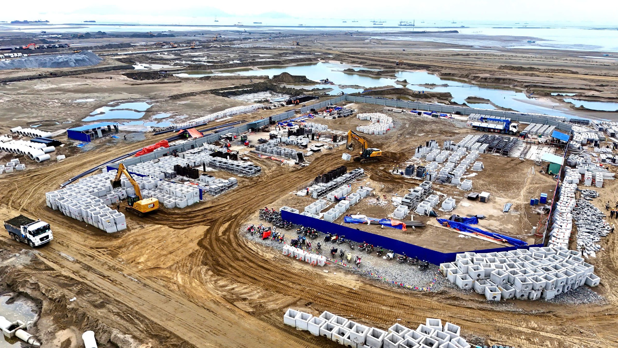 Choáng ngợp cảnh đại công trình 10 tỷ USD của Vingroup sau vài năm nữa, sẽ chạm tay vào Choáng ngợp cảnh đại công trình 10 tỷ USD của Vingroup sau vài năm nữa, sẽ chạm tay vào