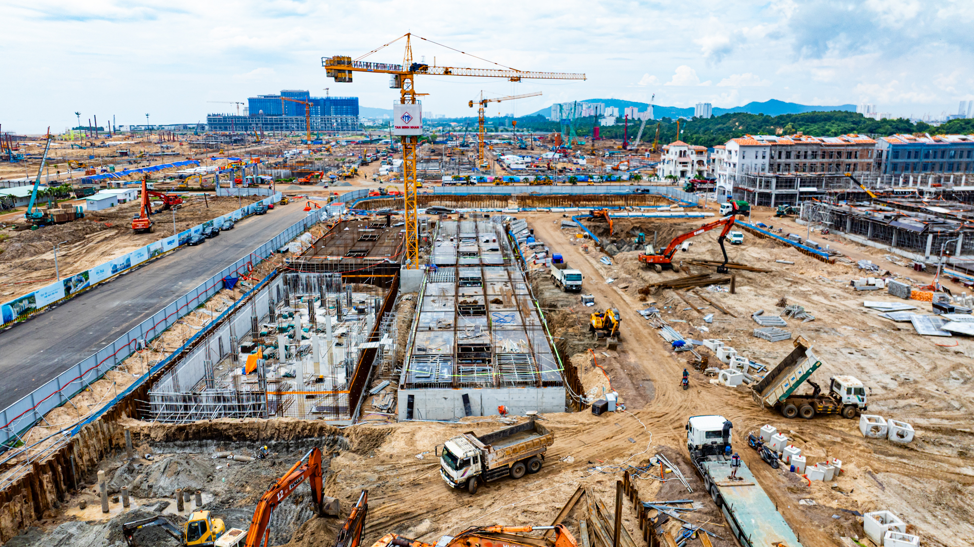 Thay bạn đi xem dự án lớn nhất Vũng Tàu của Sun Group: Rộng gần 100 ha, tổng vốn 37.000 tỷ, có đến 200 mẫu nhà phố và biệt thự- Ảnh 14. Thay bạn đi xem dự án lớn nhất Vũng Tàu của Sun Group: Rộng gần 100 ha, tổng vốn 37.000 tỷ, có đến 200 mẫu nhà phố và biệt thự- Ảnh 14.