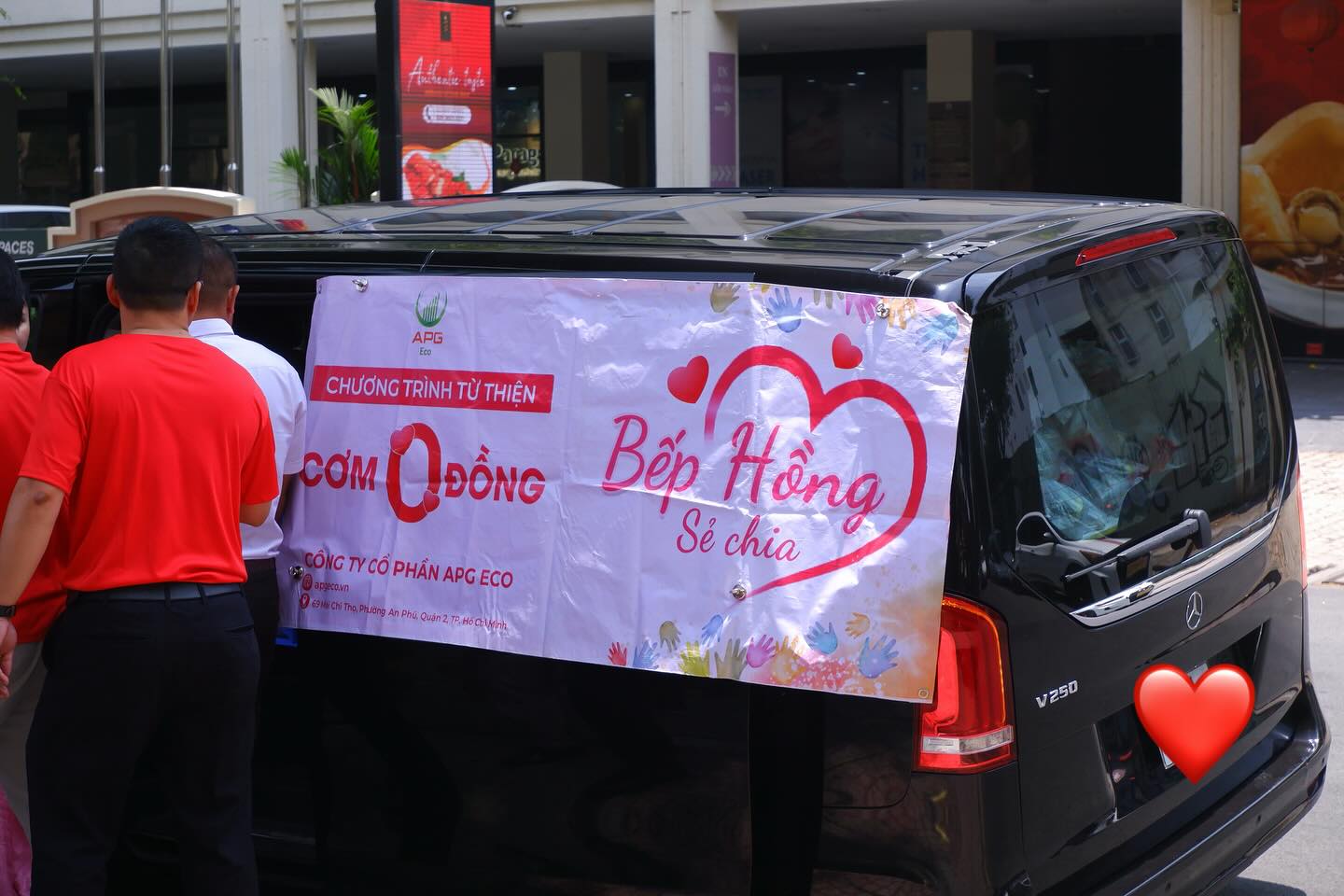 “Điệu” ở tuổi 40: Bí quyết giữ năng lượng và nhan sắc của nữ CEO Linh Đặng - “Điệu” ở tuổi 40: Bí quyết giữ năng lượng và nhan sắc của nữ CEO Linh Đặng -