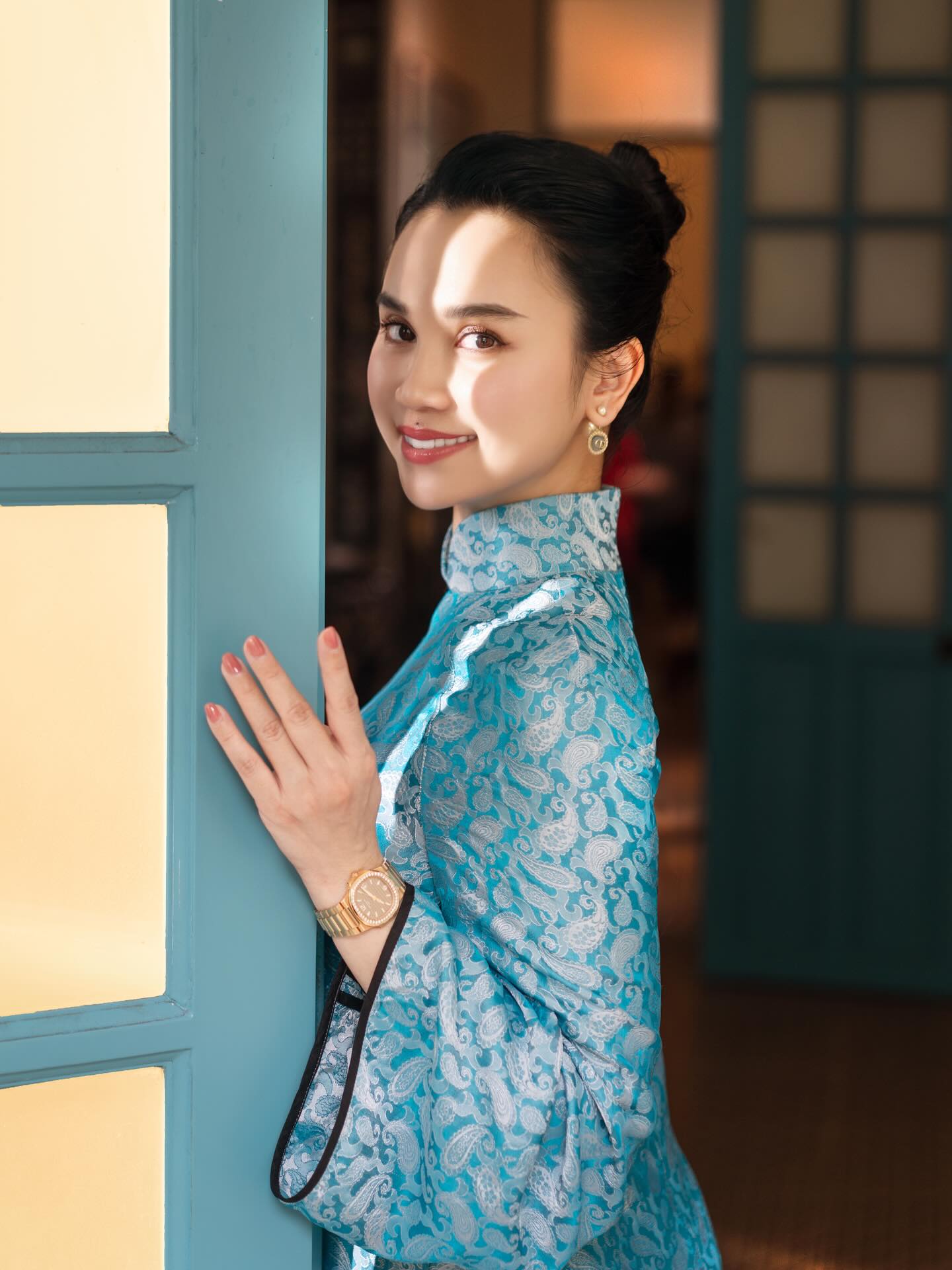 “Điệu” ở tuổi 40: Bí quyết giữ năng lượng và nhan sắc của nữ CEO Linh Đặng - “Điệu” ở tuổi 40: Bí quyết giữ năng lượng và nhan sắc của nữ CEO Linh Đặng -