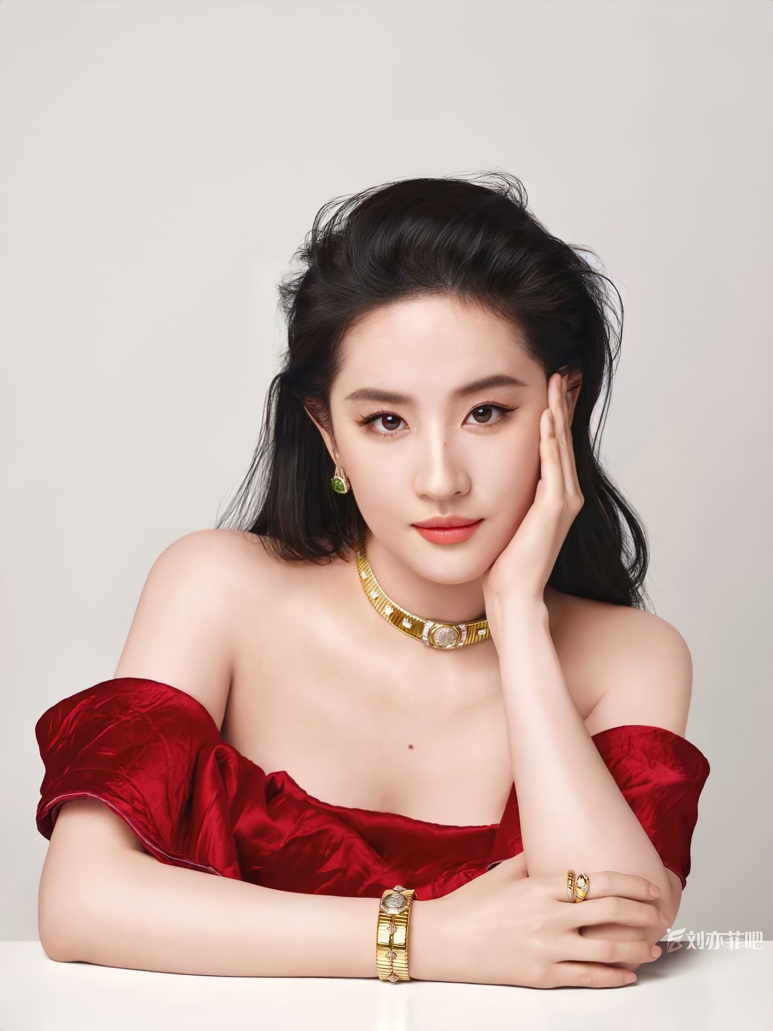 Sao đây có thể là Lưu Diệc Phi được?- Ảnh 4.