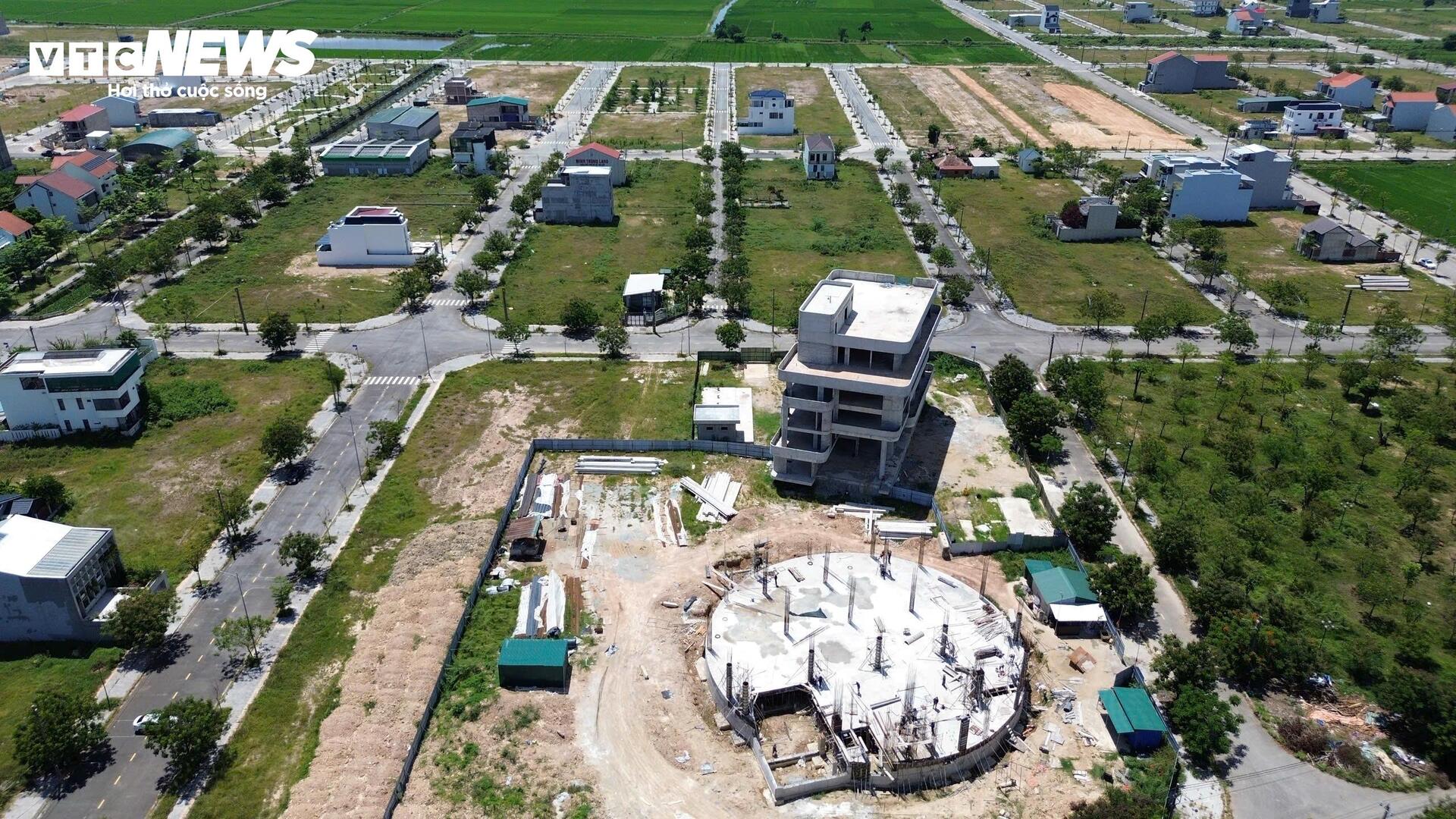 Cận cảnh toà nhà công nghệ ở Huế 'đứng bánh' vì nhà thầu thi công 'chạy làng'- Ảnh 3. Cận cảnh toà nhà công nghệ ở Huế 'đứng bánh' vì nhà thầu thi công 'chạy làng'- Ảnh 3.