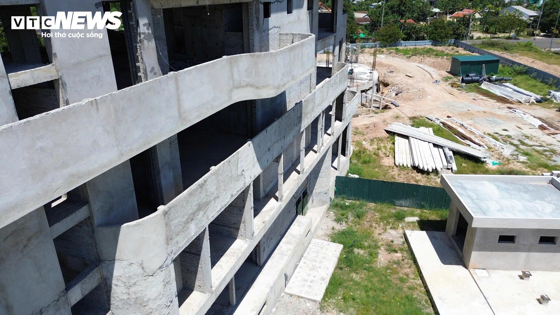 Cận cảnh toà nhà công nghệ ở Huế 'đứng bánh' vì nhà thầu thi công 'chạy làng'- Ảnh 5. Cận cảnh toà nhà công nghệ ở Huế 'đứng bánh' vì nhà thầu thi công 'chạy làng'- Ảnh 5.