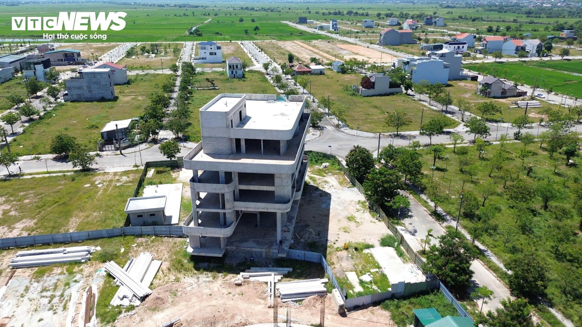 Cận cảnh toà nhà công nghệ ở Huế 'đứng bánh' vì nhà thầu thi công 'chạy làng'- Ảnh 8. Cận cảnh toà nhà công nghệ ở Huế 'đứng bánh' vì nhà thầu thi công 'chạy làng'- Ảnh 8.