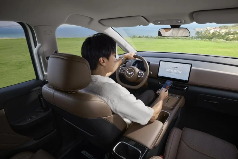 Anh em của Wuling Mini EV chính thức mở bán: MPV có 3 tùy chọn động cơ, phạm vi hoạt động hơn 1.100 km, giá rẻ giật mình chưa đến 300 triệu đồng- Ảnh 3. Anh em của Wuling Mini EV chính thức mở bán: MPV có 3 tùy chọn động cơ, phạm vi hoạt động hơn 1.100 km, giá rẻ giật mình chưa đến 300 triệu đồng- Ảnh 3.