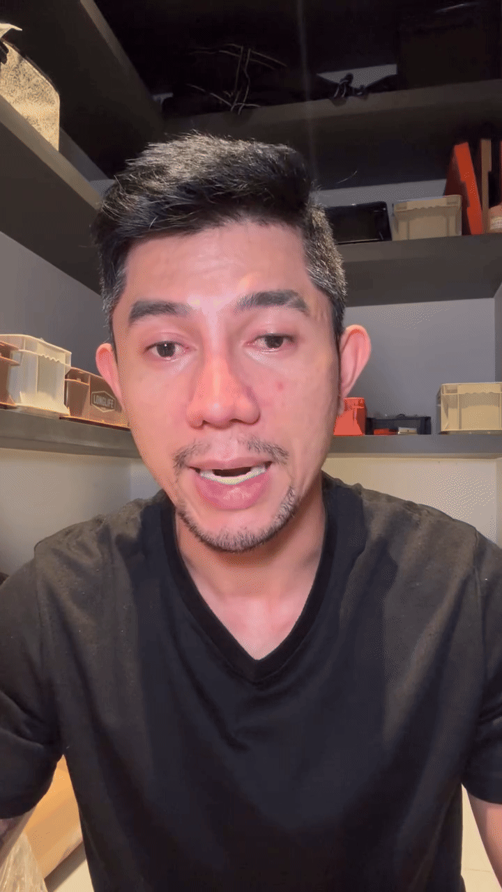 Lương Bằng Quang khóc nấc giữa đêm đọc lời cuối của Ngân 98 trước khi bị bắt- Ảnh 1. Lương Bằng Quang khóc nấc giữa đêm đọc lời cuối của Ngân 98 trước khi bị bắt- Ảnh 1.