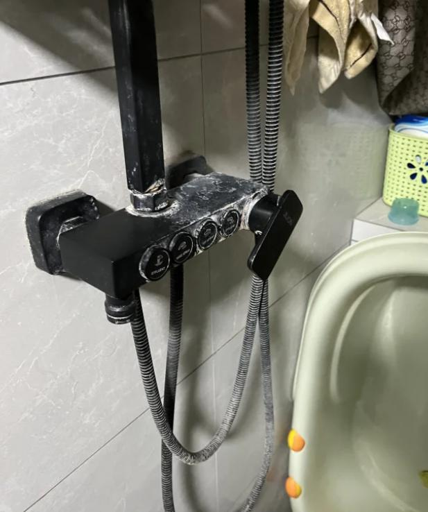 Nhà thầu 10 năm kinh nghiệm tiết lộ: 4 thiết kế tưởng sang mà cực khổ khi dùng - tôi nhất quyết không làm lại- Ảnh 5. Nhà thầu 10 năm kinh nghiệm tiết lộ: 4 thiết kế tưởng sang mà cực khổ khi dùng - tôi nhất quyết không làm lại- Ảnh 5.