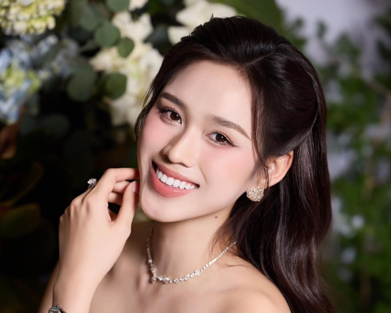 Hình ảnh chồng Đỗ Thị Hà tại lễ ăn hỏi- Ảnh 8.