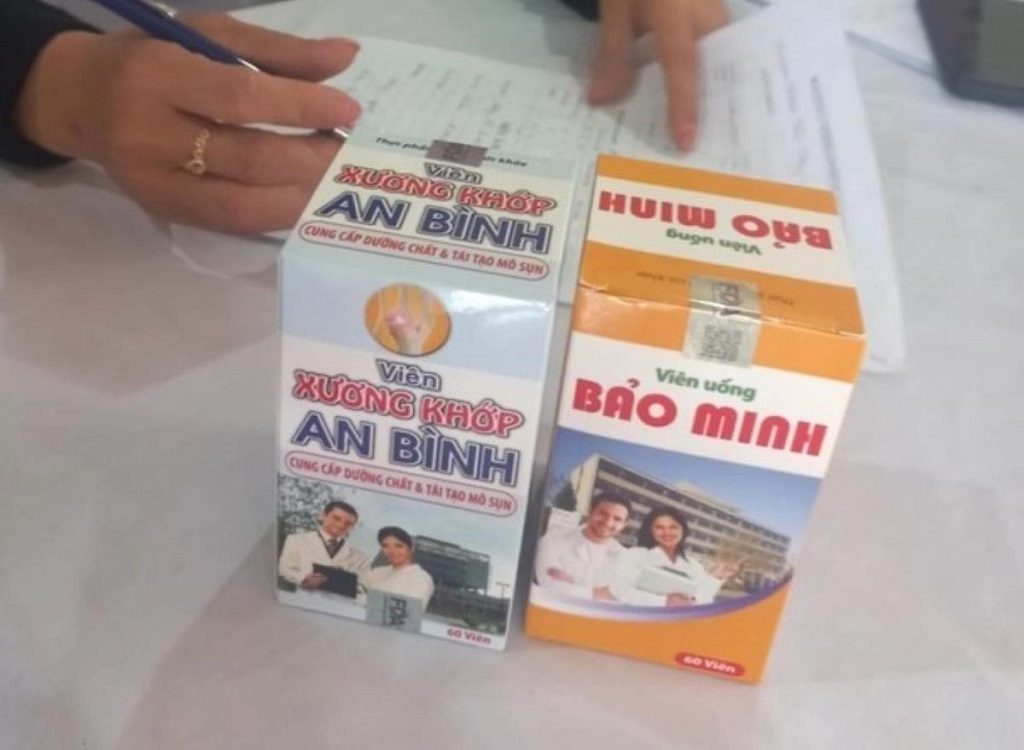Gần 1.000 người mua “thuốc đặc trị” giảm giá 50% của người này liên hệ ngay với công an Nghệ An- Ảnh 4. Gần 1.000 người mua “thuốc đặc trị” giảm giá 50% của người này liên hệ ngay với công an Nghệ An- Ảnh 4.