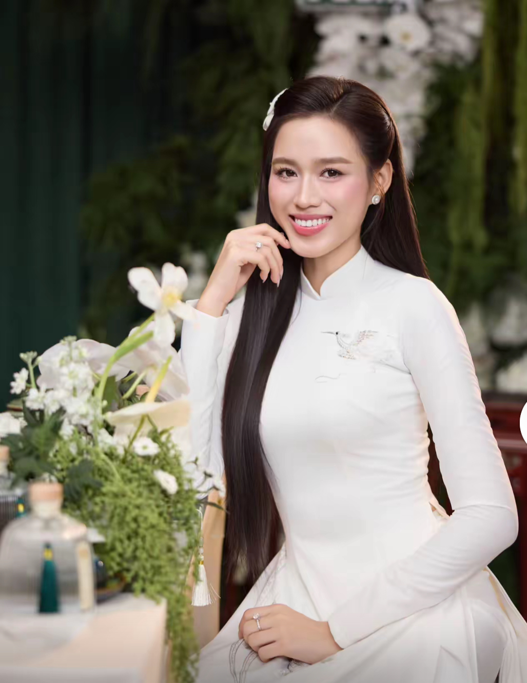 Đám cưới Hoa hậu Đỗ Hà và thiếu gia vào sáng nay: Chú rể chính thức lộ diện, dàn bê tráp có cả Hoa hậu quốc tế!- Ảnh 5. Đám cưới Hoa hậu Đỗ Hà và thiếu gia vào sáng nay: Chú rể chính thức lộ diện, dàn bê tráp có cả Hoa hậu quốc tế!- Ảnh 5.